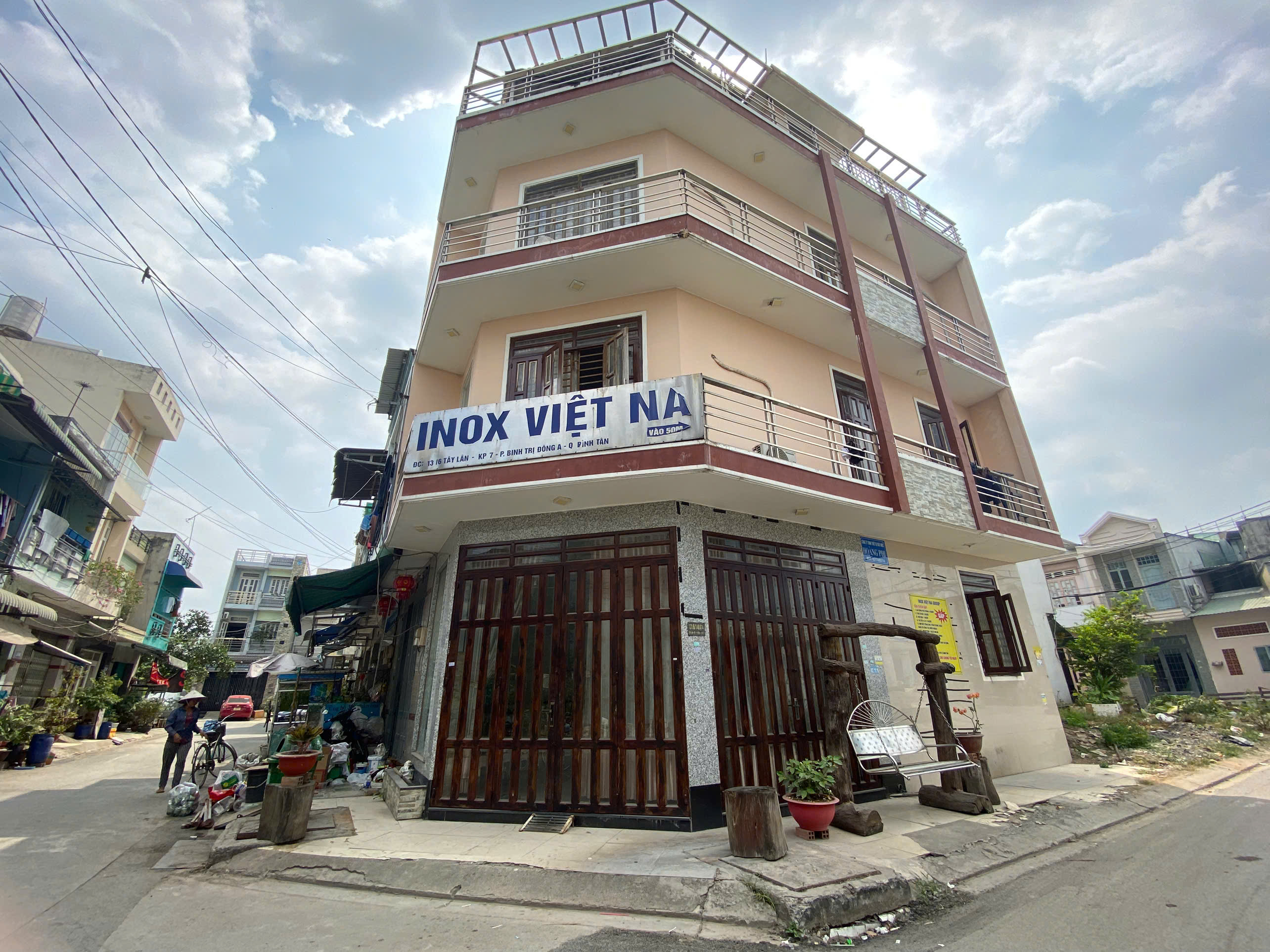 Office building 3.jpg